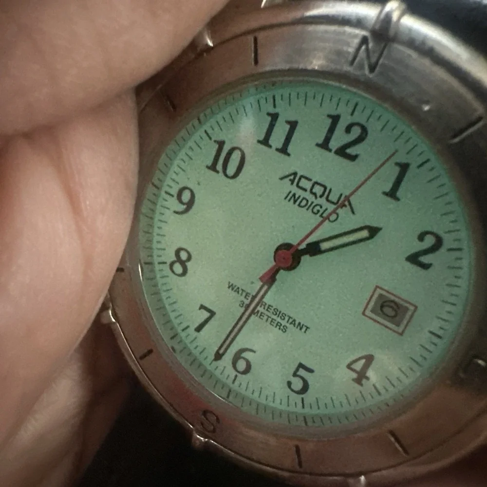 Working ACQUA Indiglo Mens‎ watch New Battery Arrow Glow In Dark Date Black 40mm